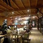 En Provence - Ecogites & Restaurant Insolites 5* Richerenches