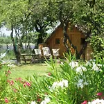 Hotel En Provence - Ecogites & Restaurant Insolites