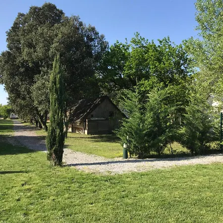 En Provence - Ecogites & Restaurant Insolites 5* Richerenches