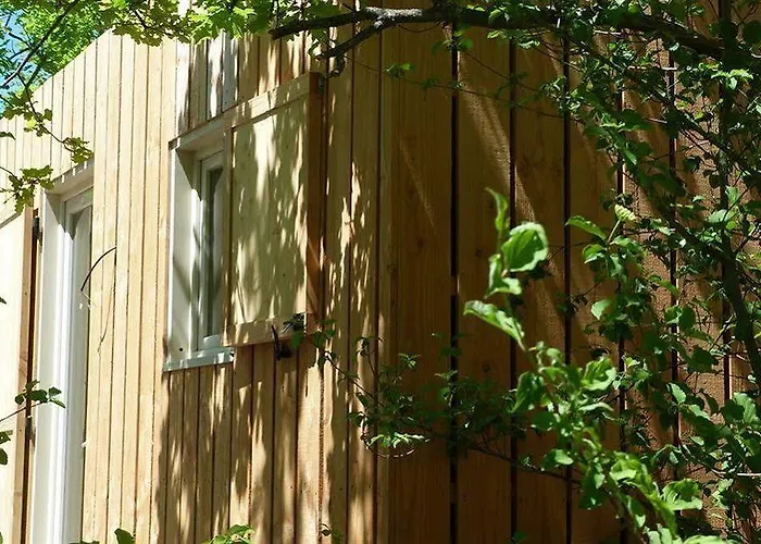 En Provence - Ecogites & Restaurant Insolites Отель