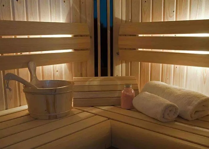 Отель En Provence - Ecogites & Restaurant Insolites