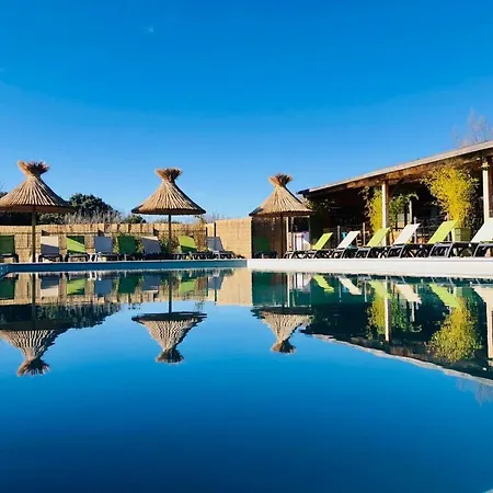En Provence - Ecogites & Restaurant Insolites Hotel