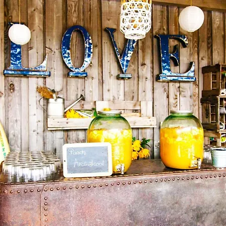 En Provence - Ecogites & Restaurant Insolites Hotel Richerenches