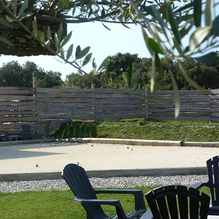 En Provence - Ecogites & Restaurant Insolites Hotel