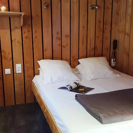 Hotel En Provence - Ecogites & Restaurant Insolites 5*