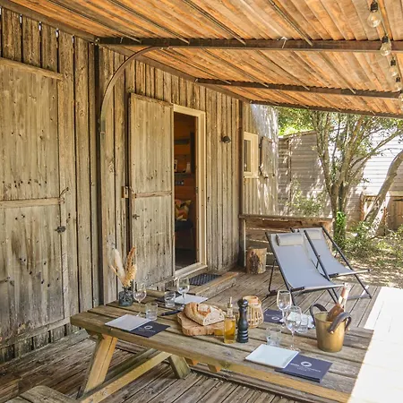 Hotel En Provence - Ecogites & Restaurant Insolites