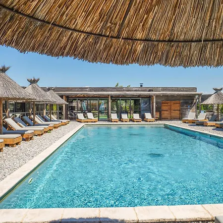 Hotel En Provence - Ecogites & Restaurant Insolites 5*