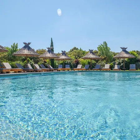 En Provence - Ecogites & Restaurant Insolites Hotel Richerenches