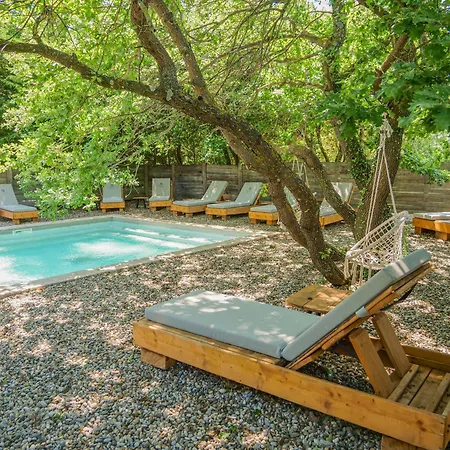 En Provence - Ecogites & Restaurant Insolites Richerenches