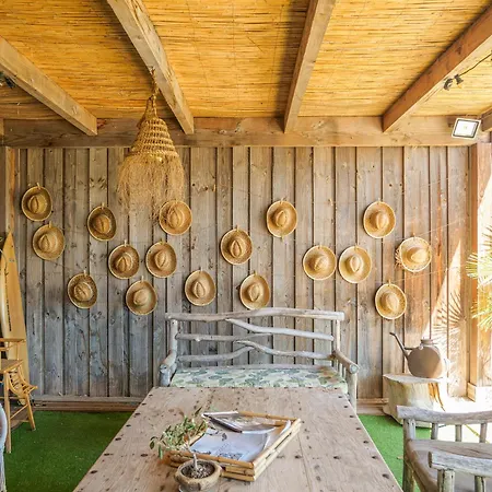 Hotel En Provence - Ecogites & Restaurant Insolites 5*