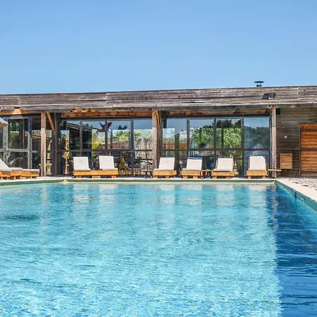 Hotel En Provence - Ecogites & Restaurant Insolites