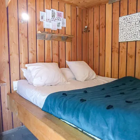 En Provence - Ecogites & Restaurant Insolites Hotel 5*