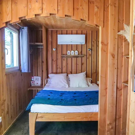 En Provence - Ecogites & Restaurant Insolites Hotel Richerenches