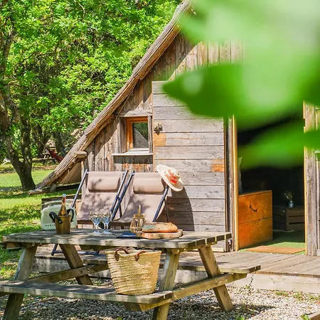 En Provence - Ecogites & Restaurant Insolites Hotel 5*