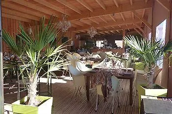 En Provence - Ecogites & Restaurant Insolites Hotel Richerenches