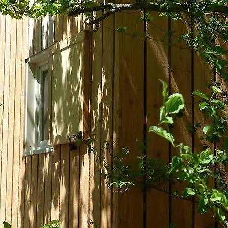 En Provence - Ecogites & Restaurant Insolites ホテル
